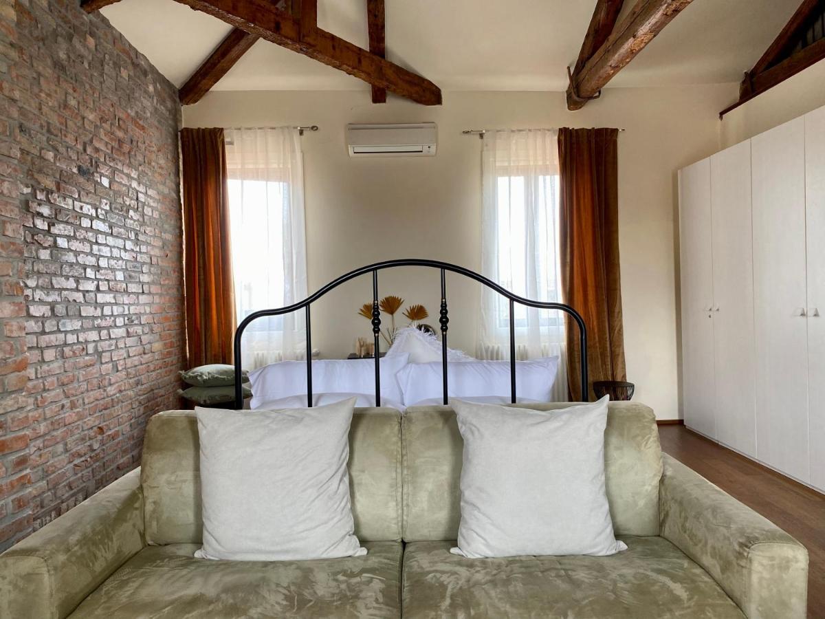Duomo Murano Apartment With Canal View Kültér fotó