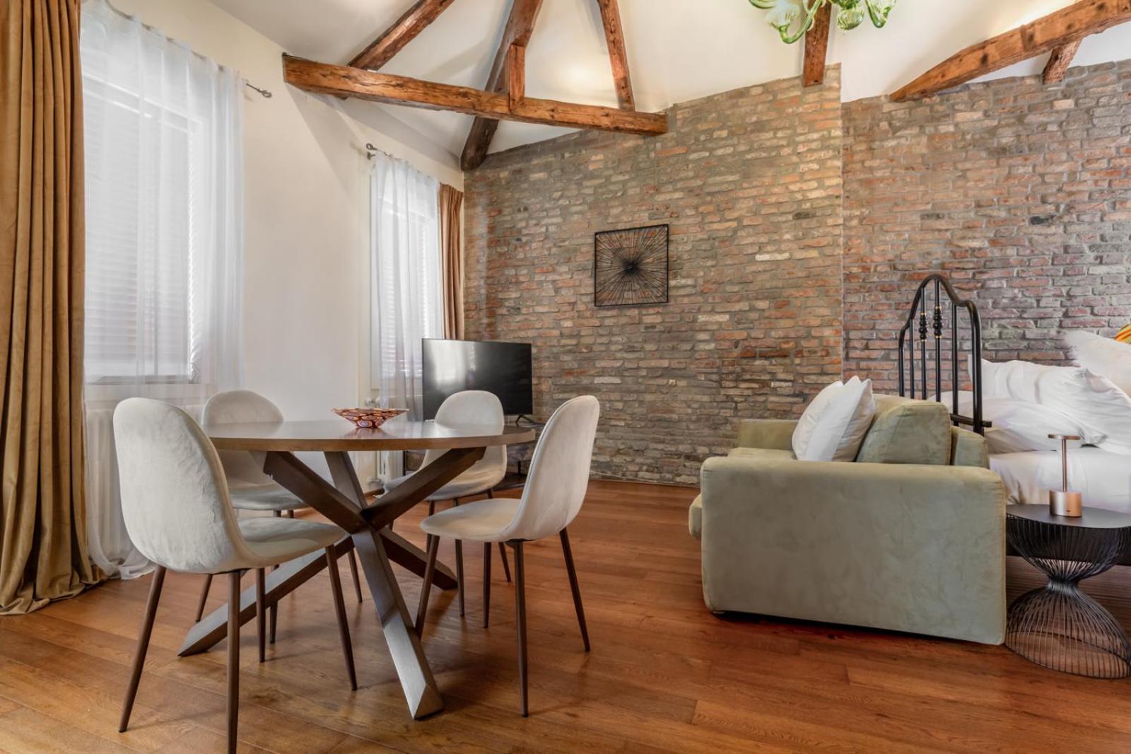 Duomo Murano Apartment With Canal View Kültér fotó